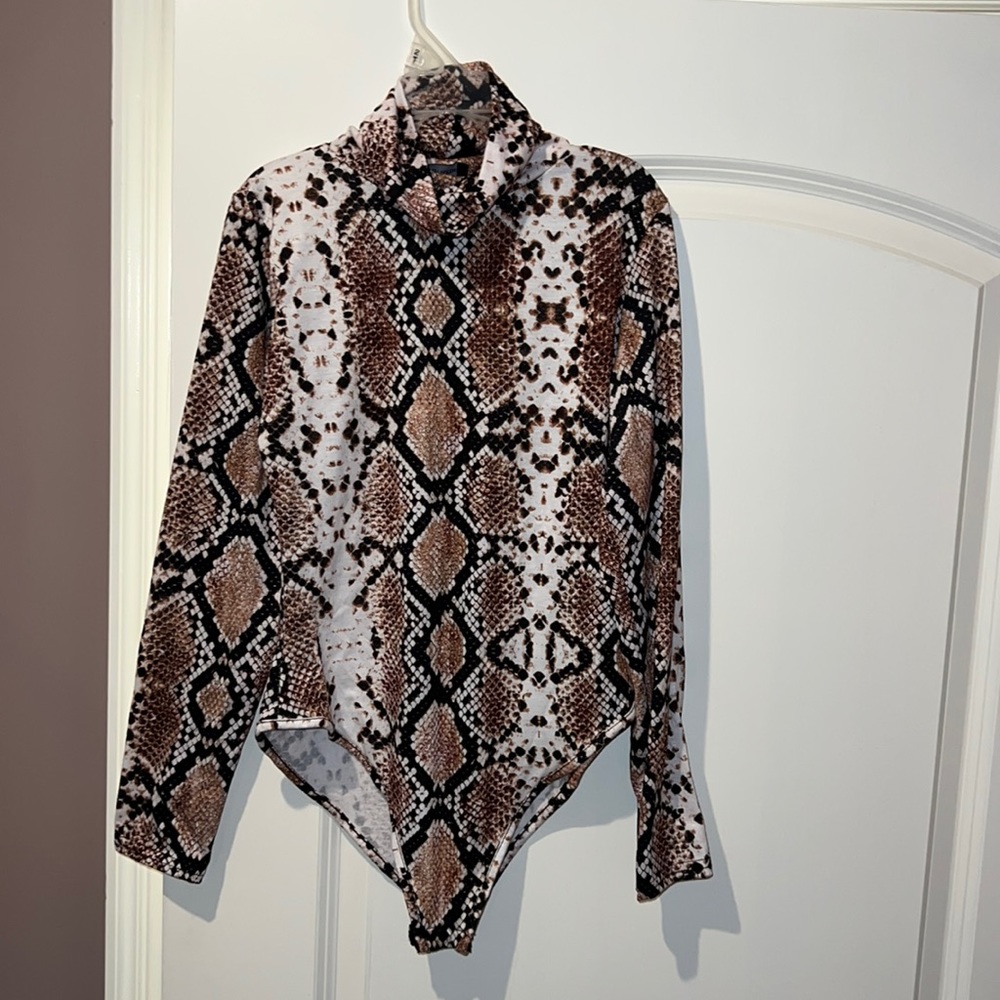 Snakeskin Pretty Little Thing Turtleneck Body Suit, Size L
